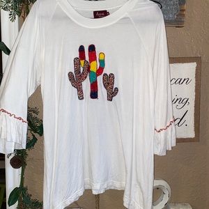 Avani White Flowy Top Stitched Cactus Medium